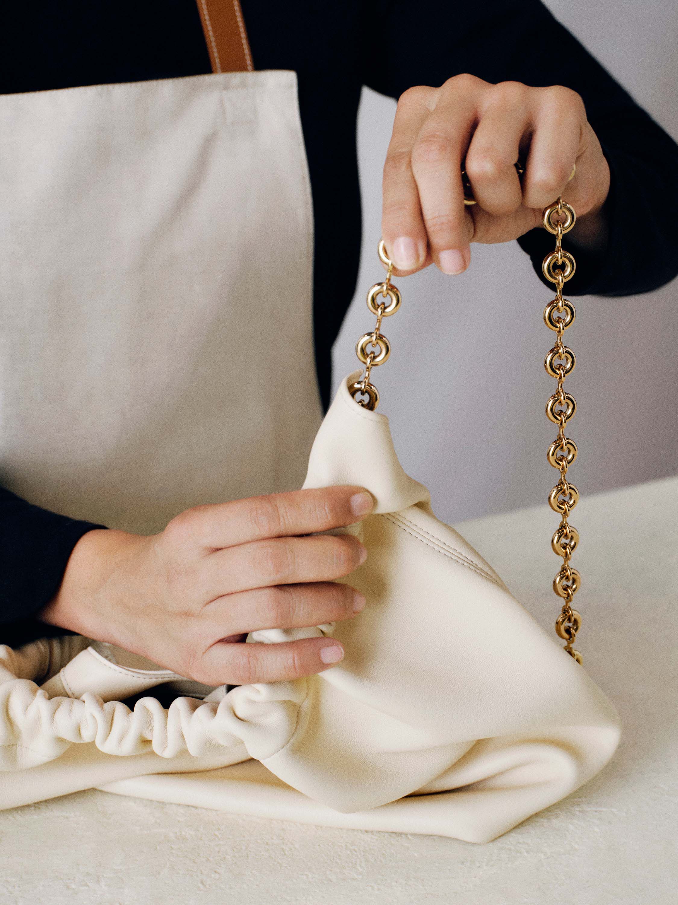 Loewe chain bag outlet